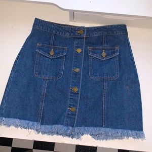 💜 2 for $6 - TWO TRENDS L JEAN SKIRT